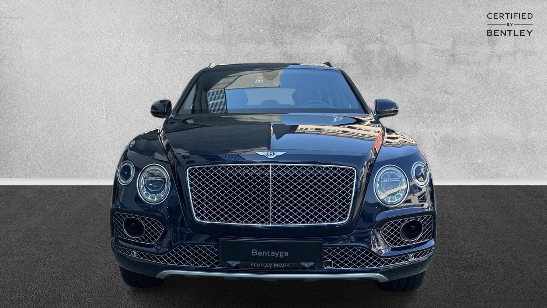 Bentley BENTAYGA - 2