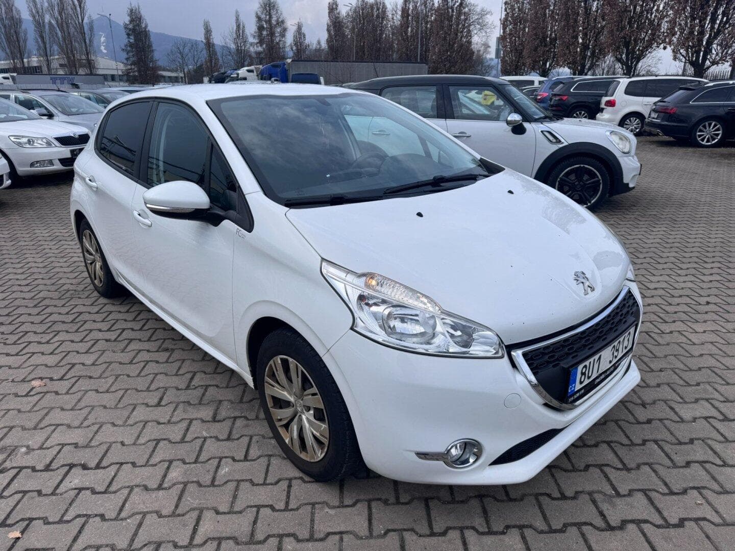 Peugeot 208 - 7