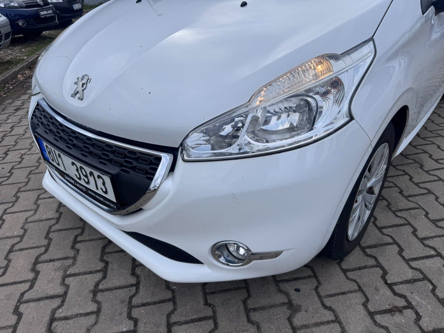 Peugeot 208 - 9