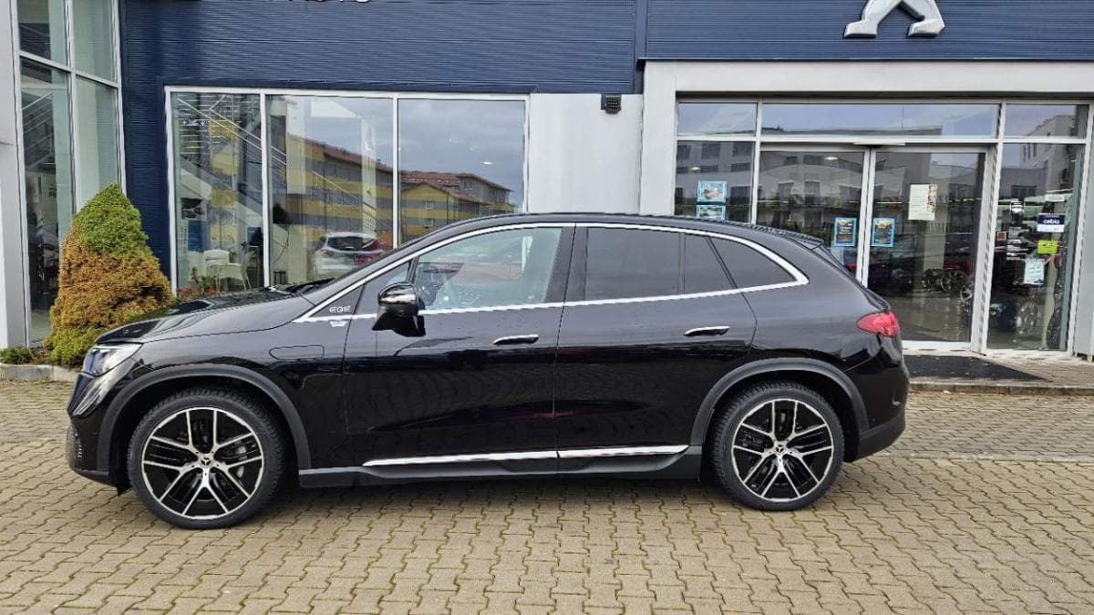 Mercedes-Benz Eqe - 2