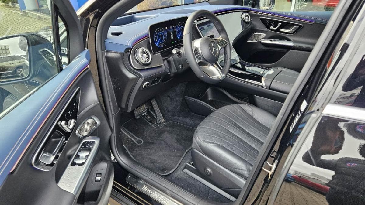 Mercedes-Benz Eqe - 9