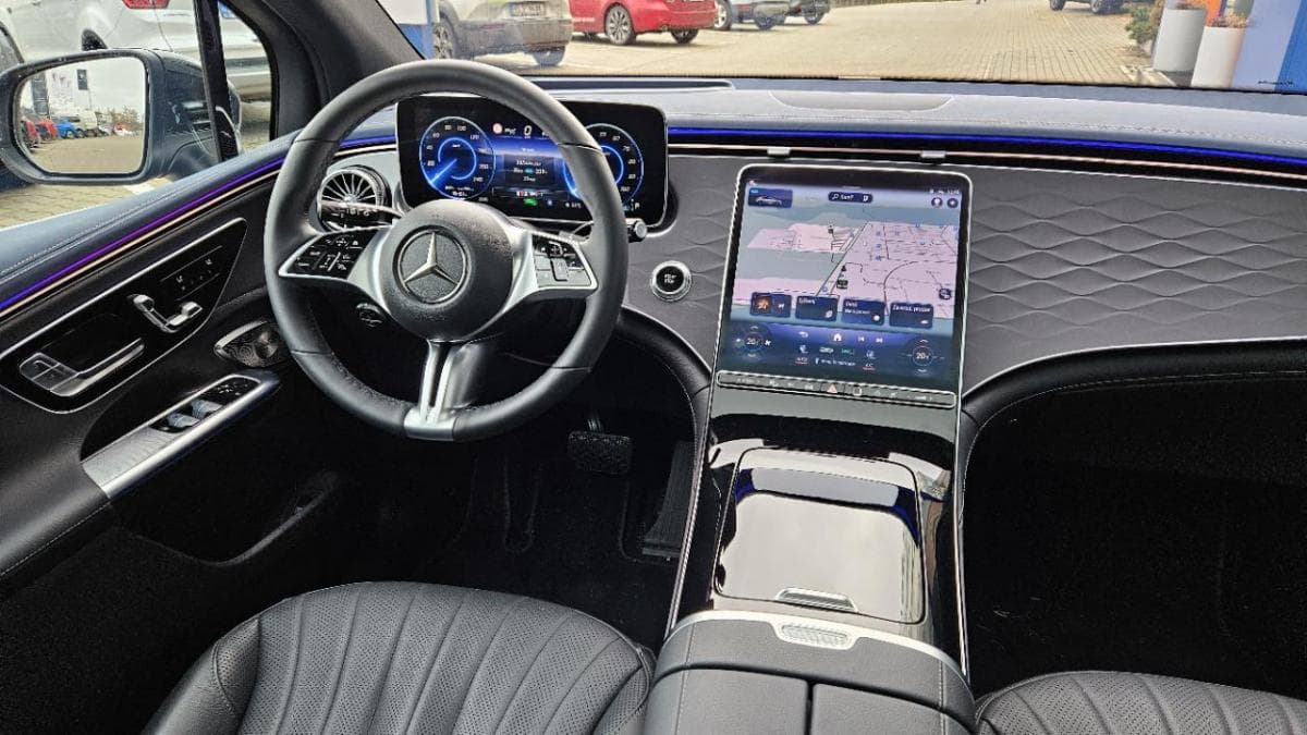 Mercedes-Benz Eqe - 10