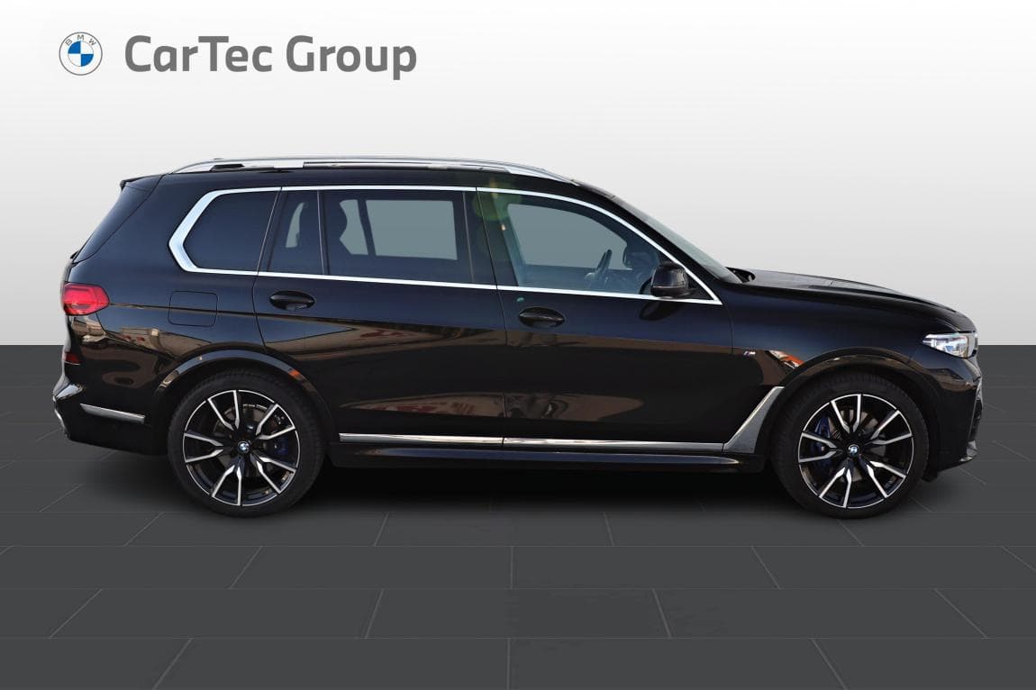 2022 BMW X7 - 6