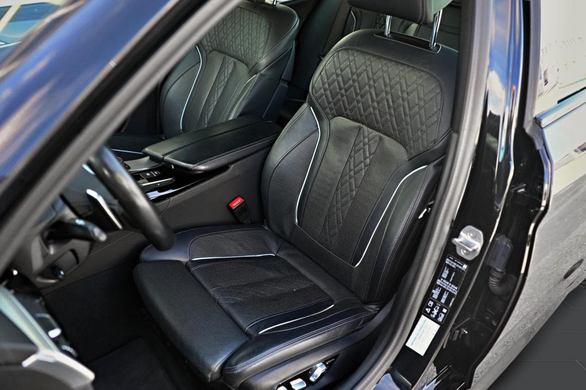 2018 BMW 5-Series - 10