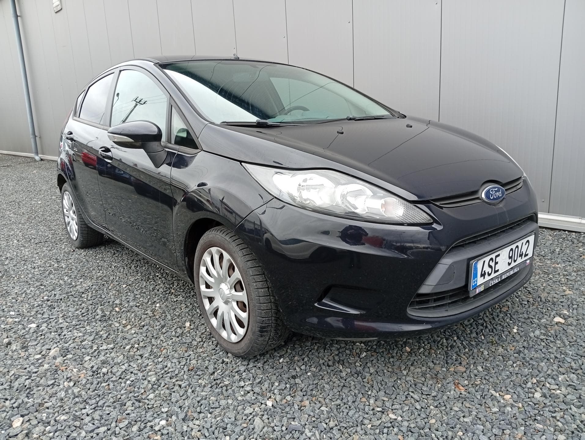 2009 Ford Fiesta - 8