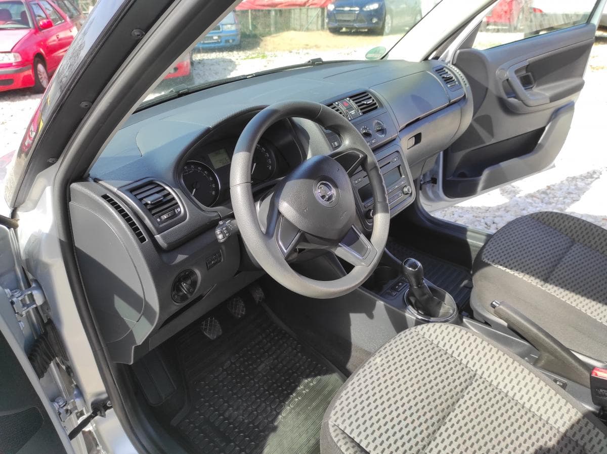 2014 Škoda FABIA - 10