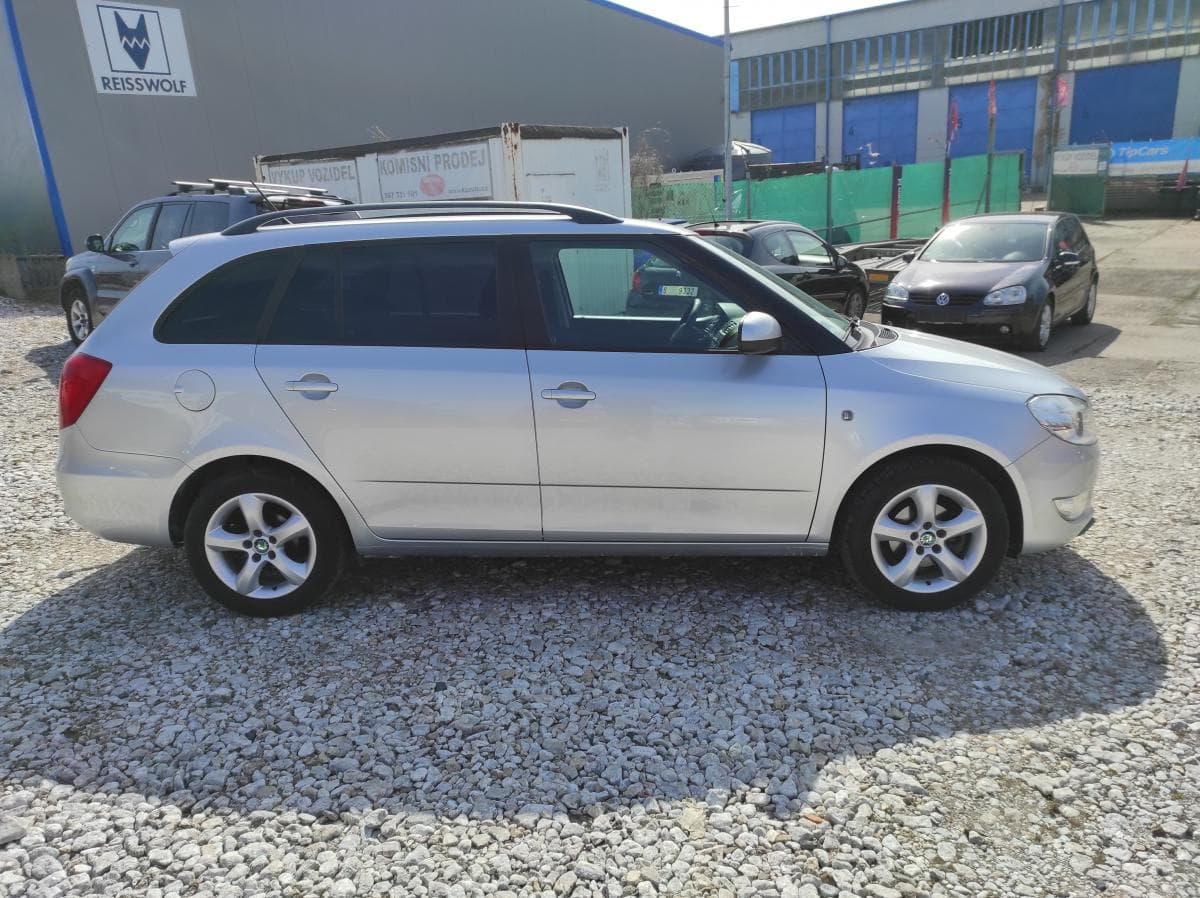 2014 Škoda FABIA - 7