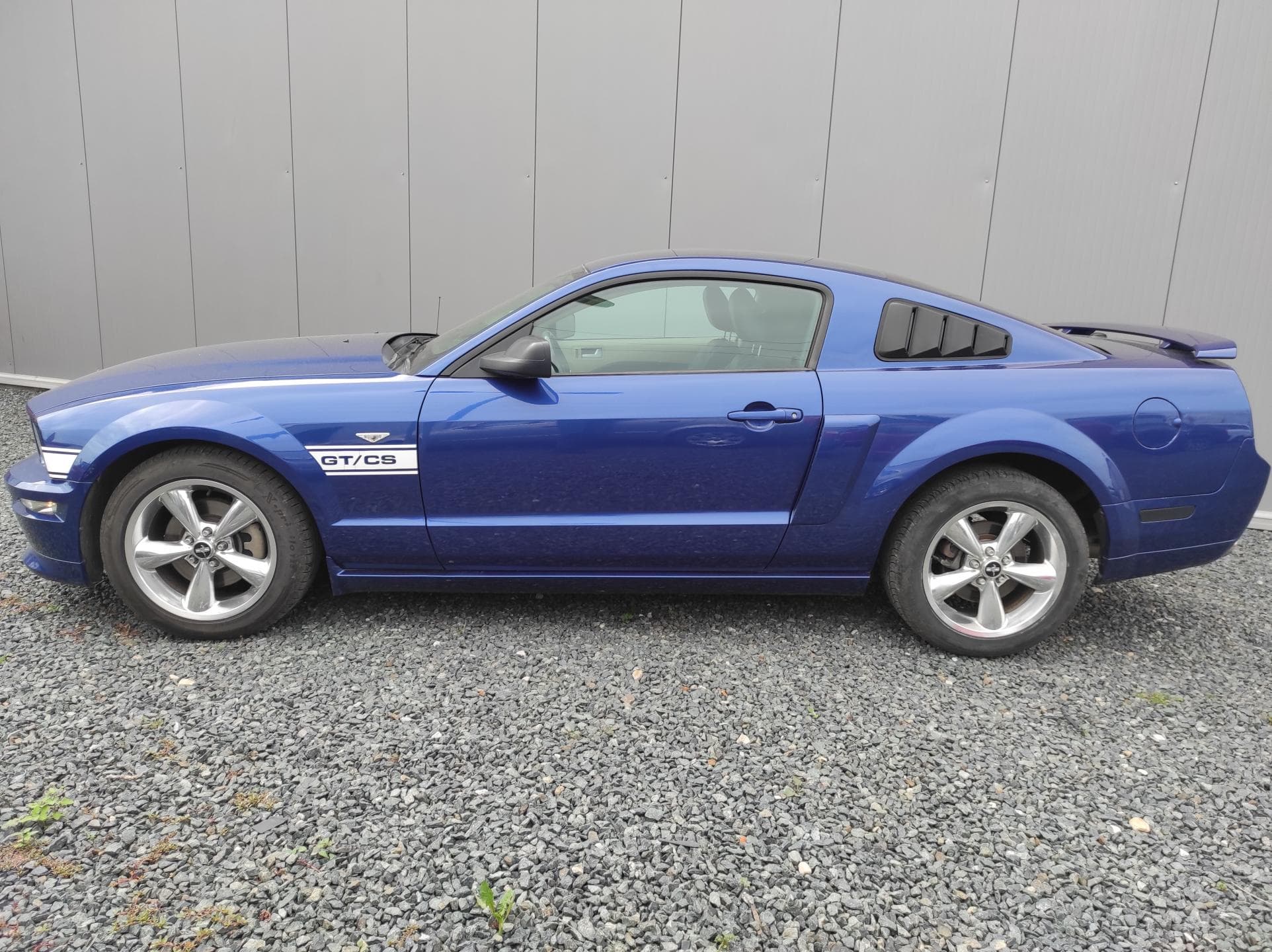 2009 Ford MUSTANG - 3