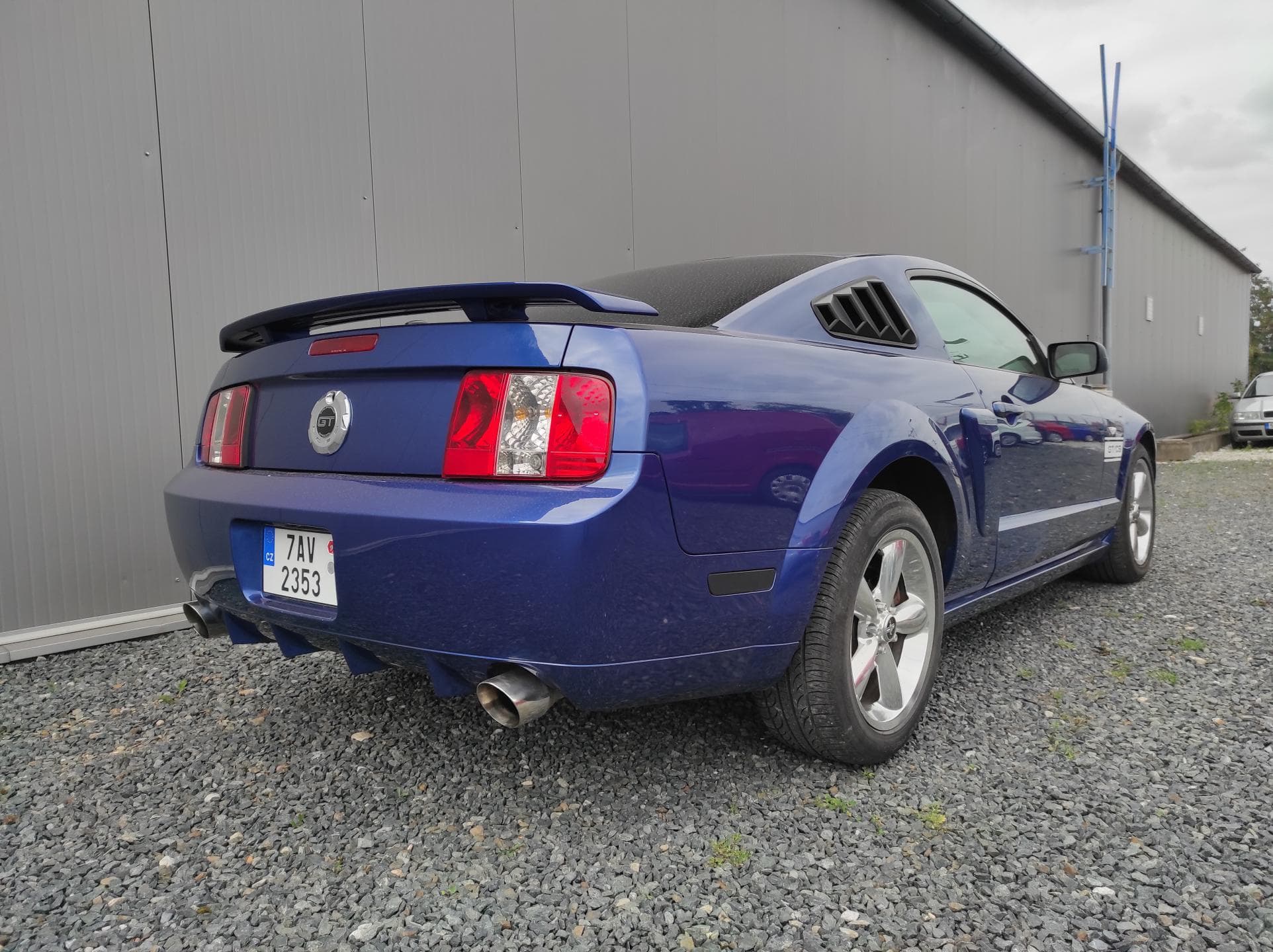 2009 Ford MUSTANG - 7