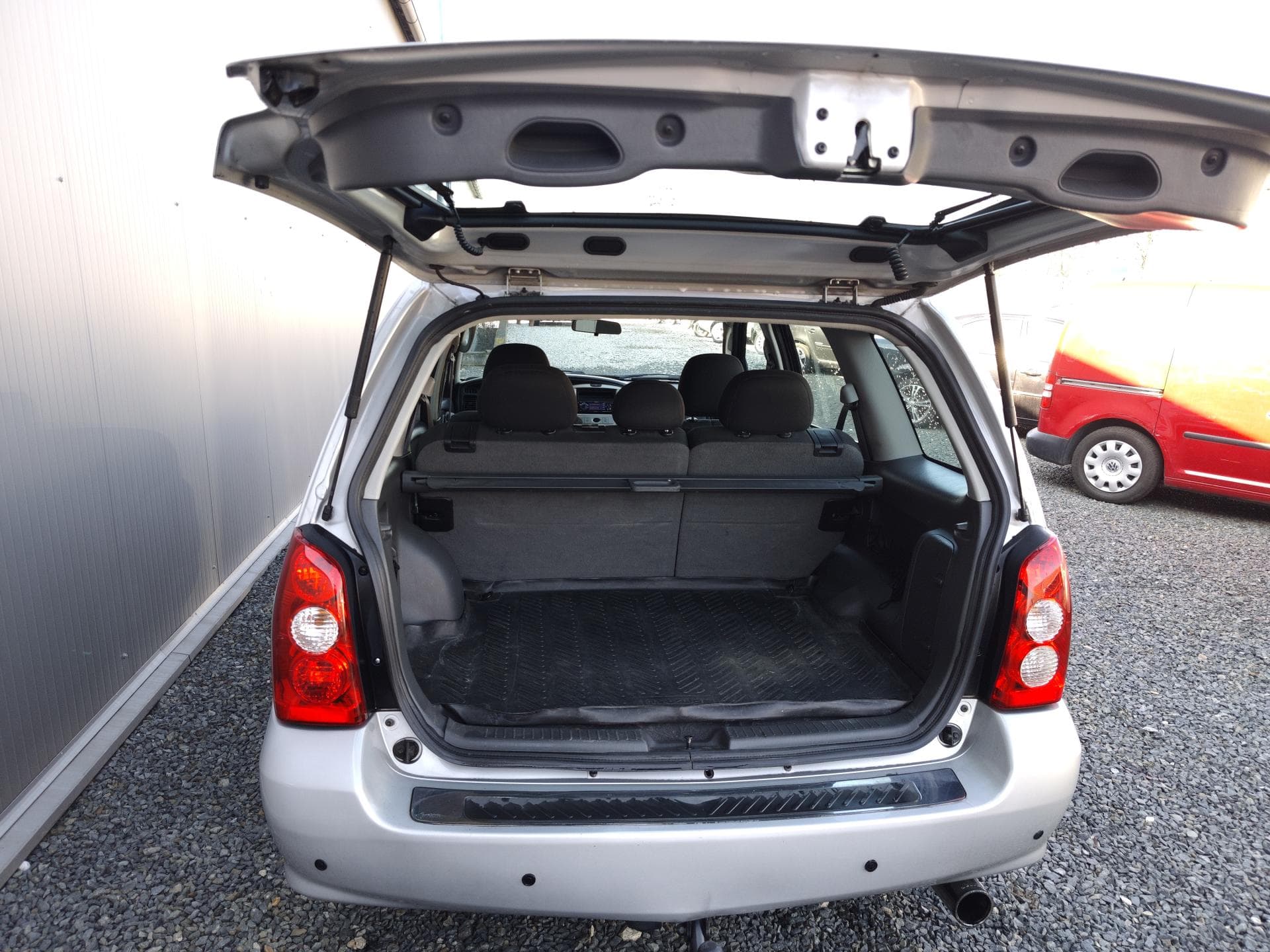 2006 Mazda TRIBUTE - 11
