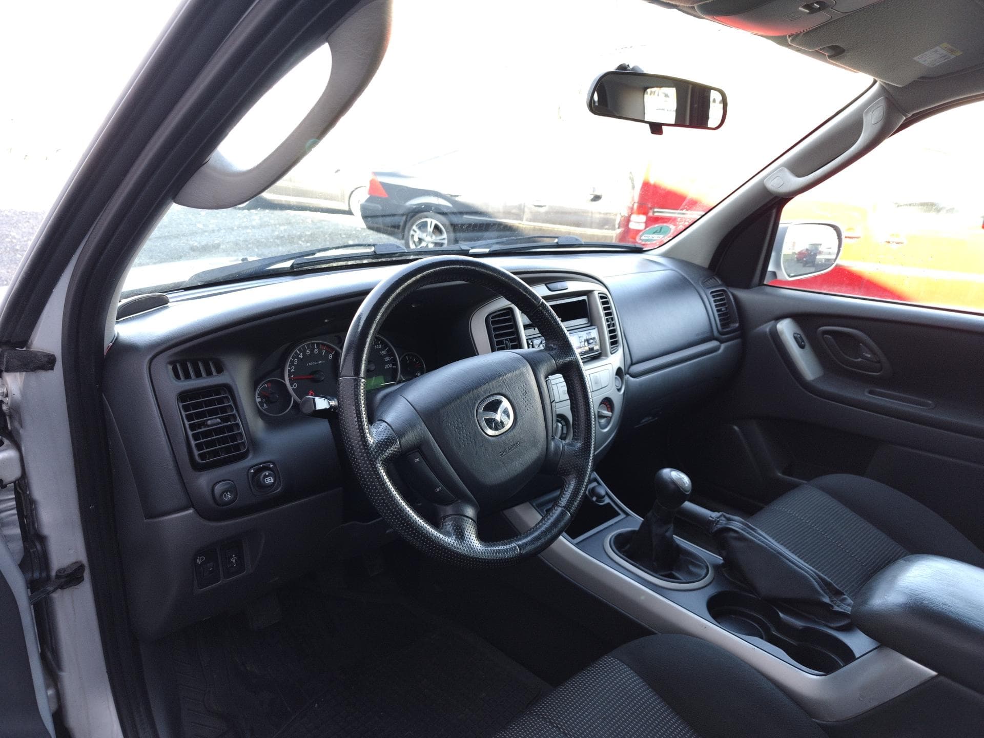 2006 Mazda TRIBUTE - 12