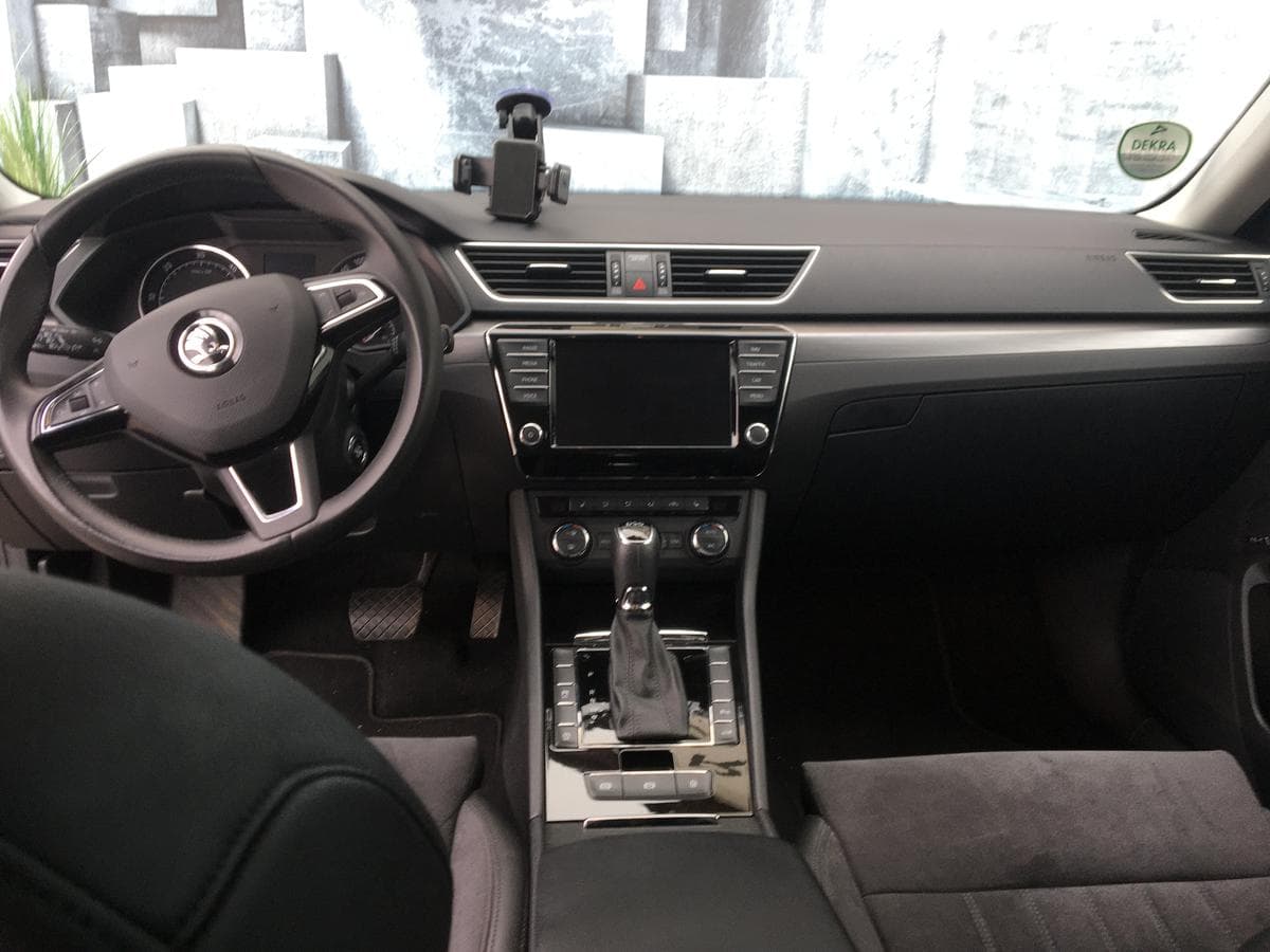 Škoda Superb - 12