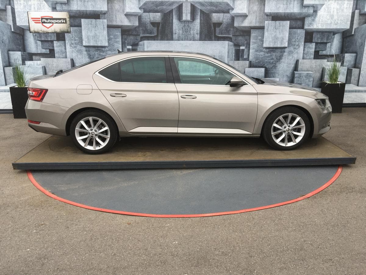 Škoda Superb - 6