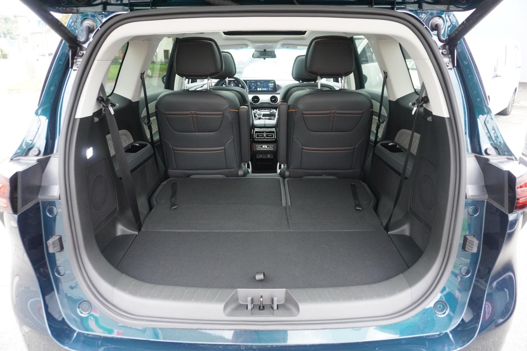 Dongfeng U-TOUR - 12