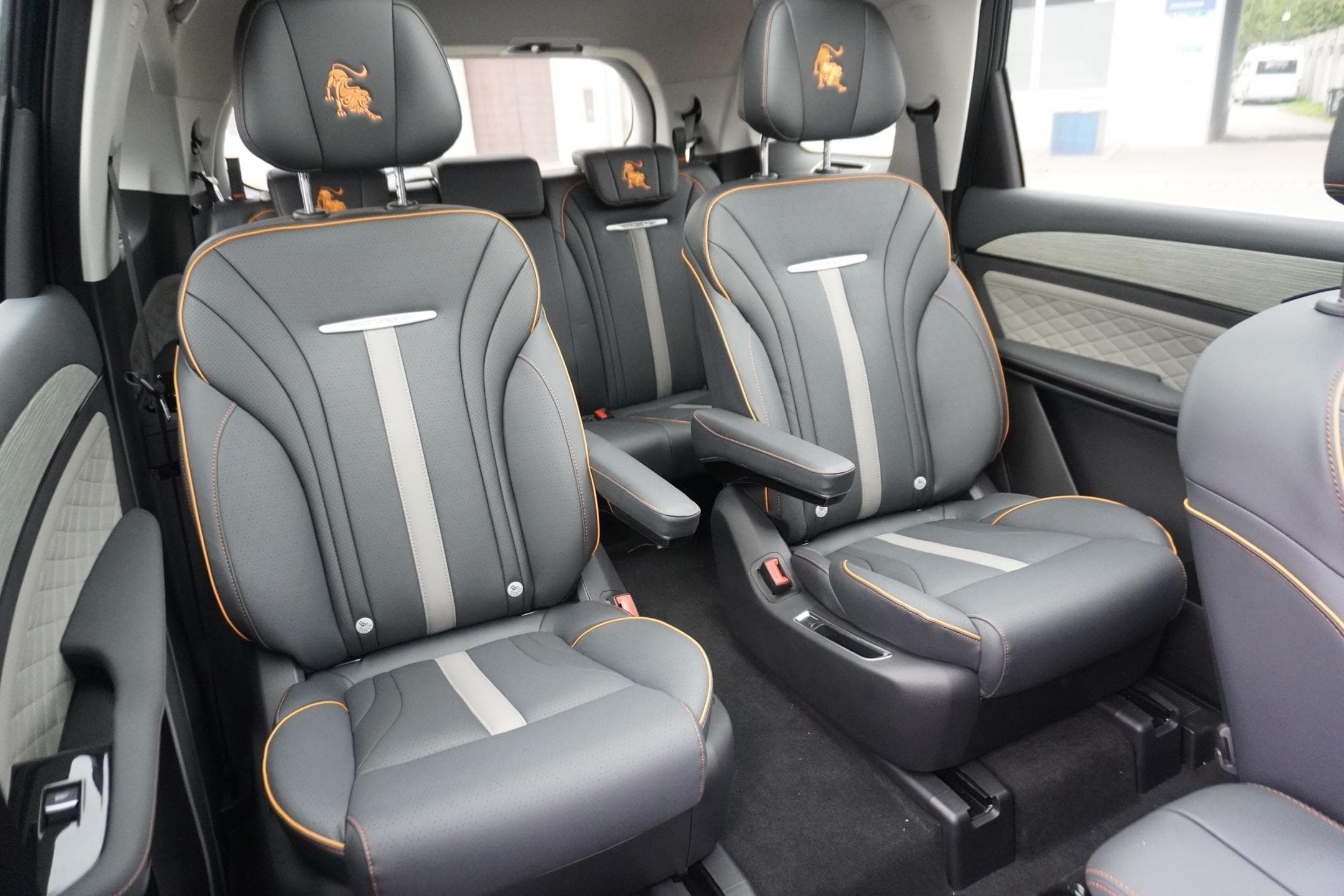 Dongfeng U-TOUR - 8
