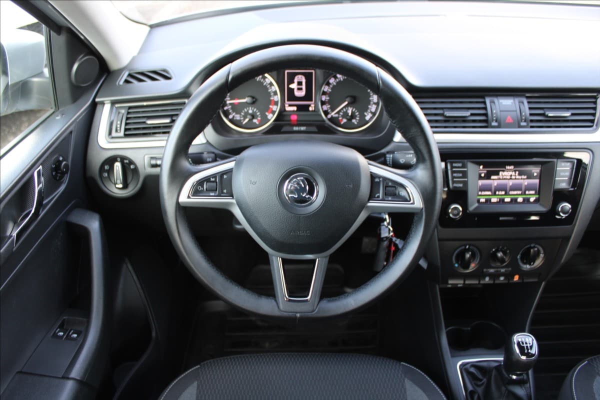 2016 Škoda RAPID - 10