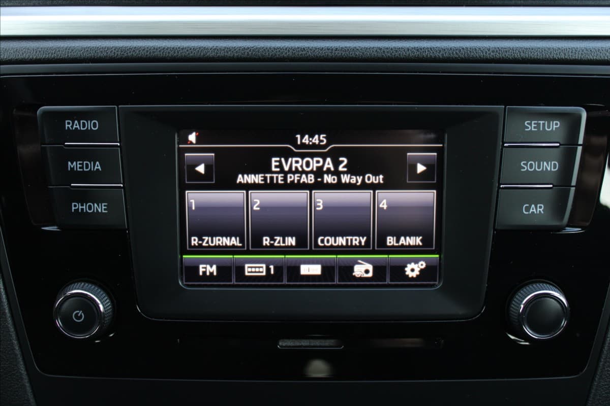 2016 Škoda RAPID - 11