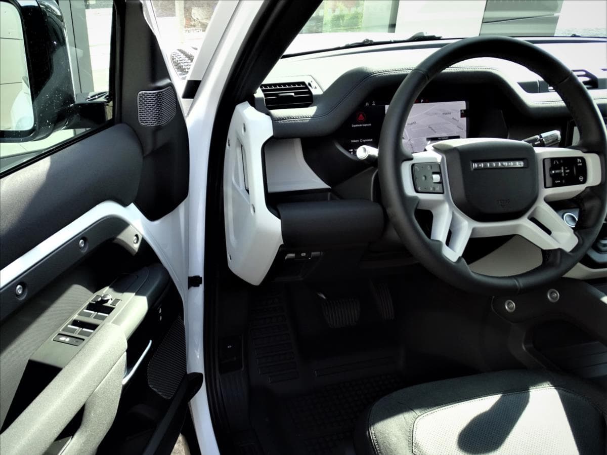 Land Rover DEFENDER - 6