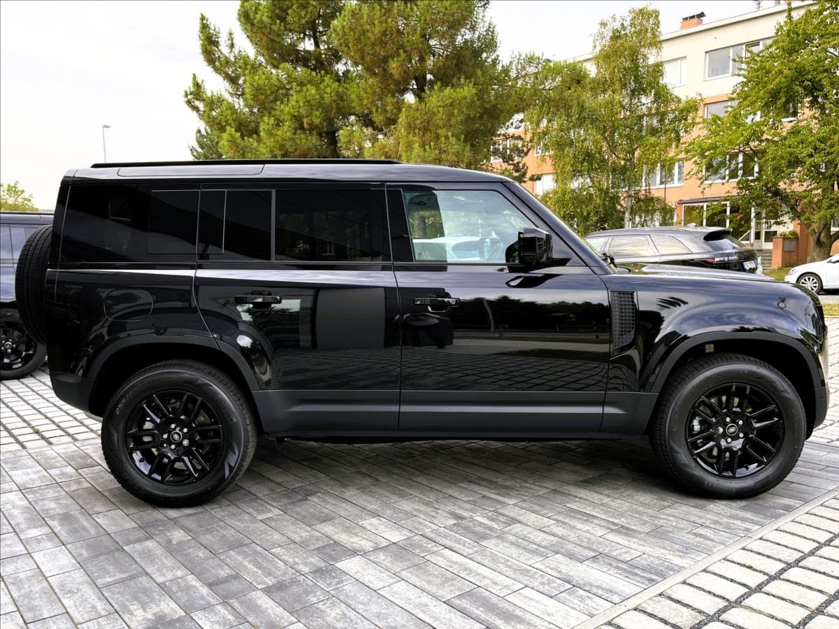 Land Rover DEFENDER - 9