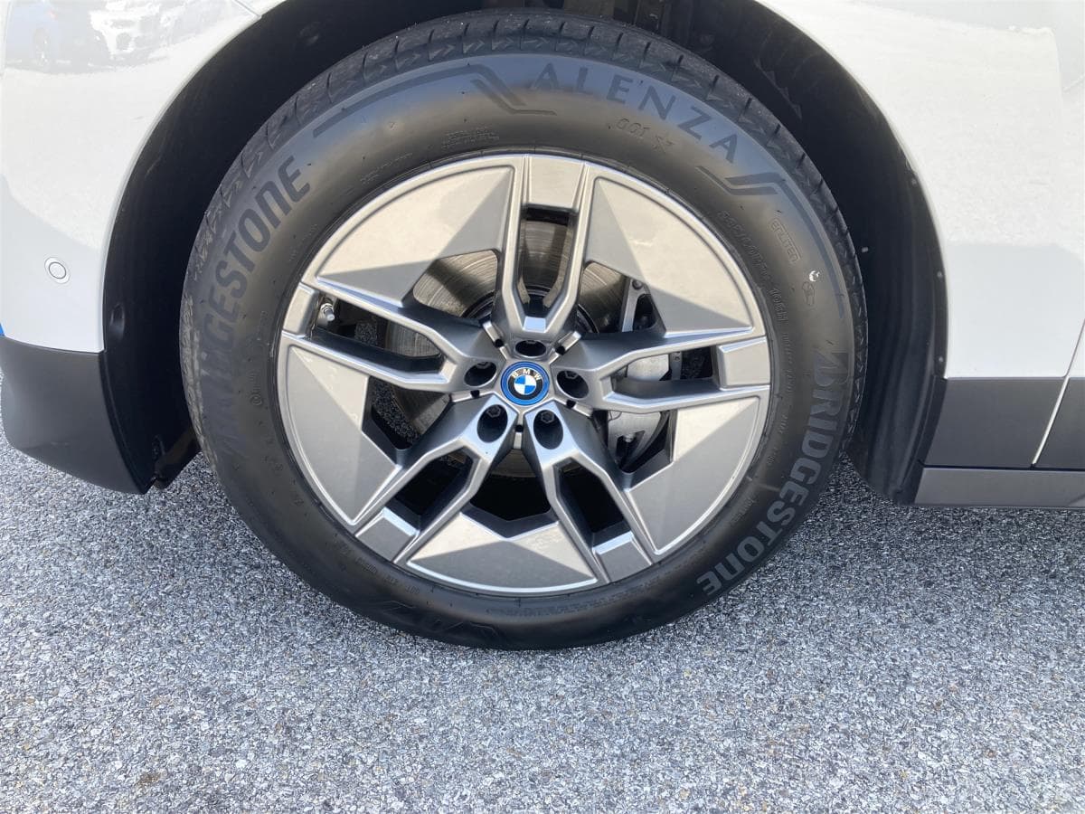 2022 BMW Ix - 4