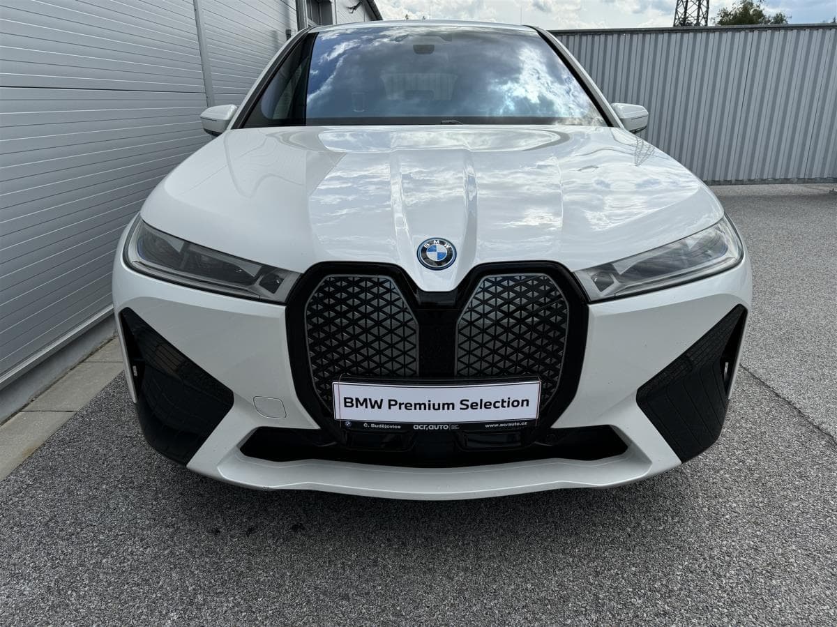 2023 BMW Ix - 8