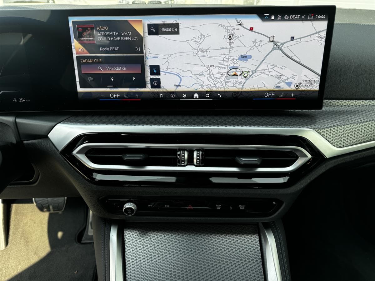 2024 BMW i4 - 11