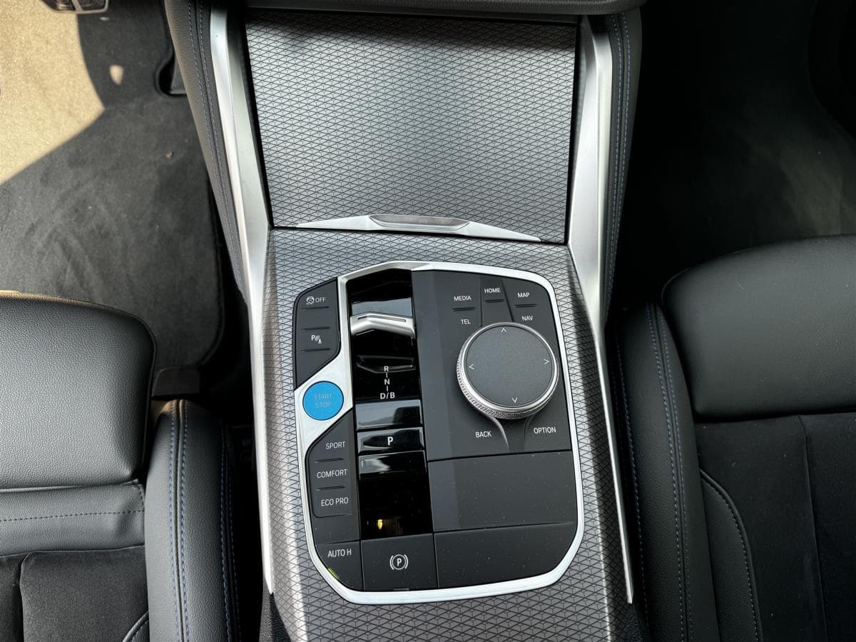 2024 BMW i4 - 12