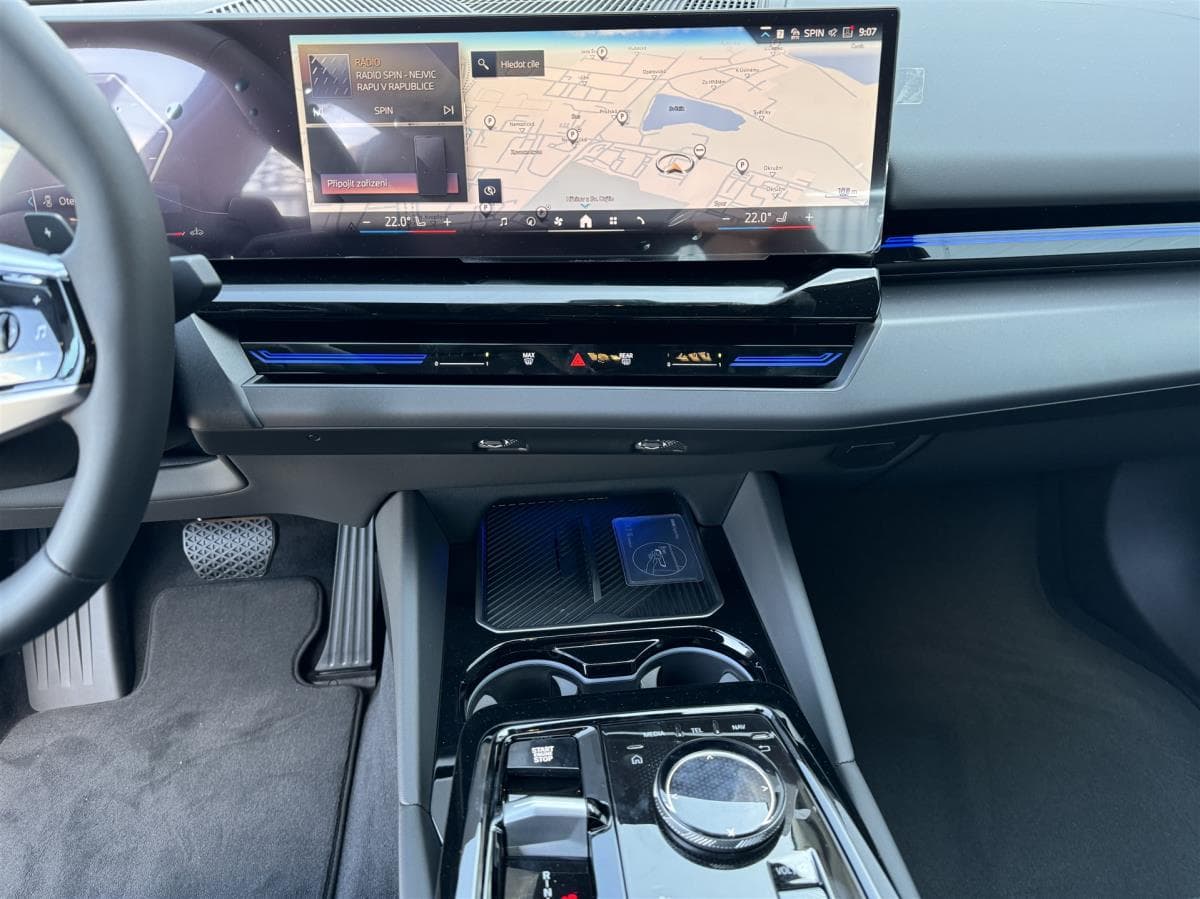 2024 BMW 5-Series - 12