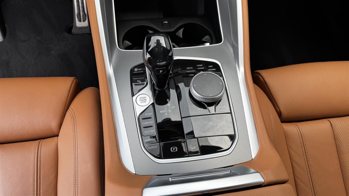 2021 BMW X6 - 11
