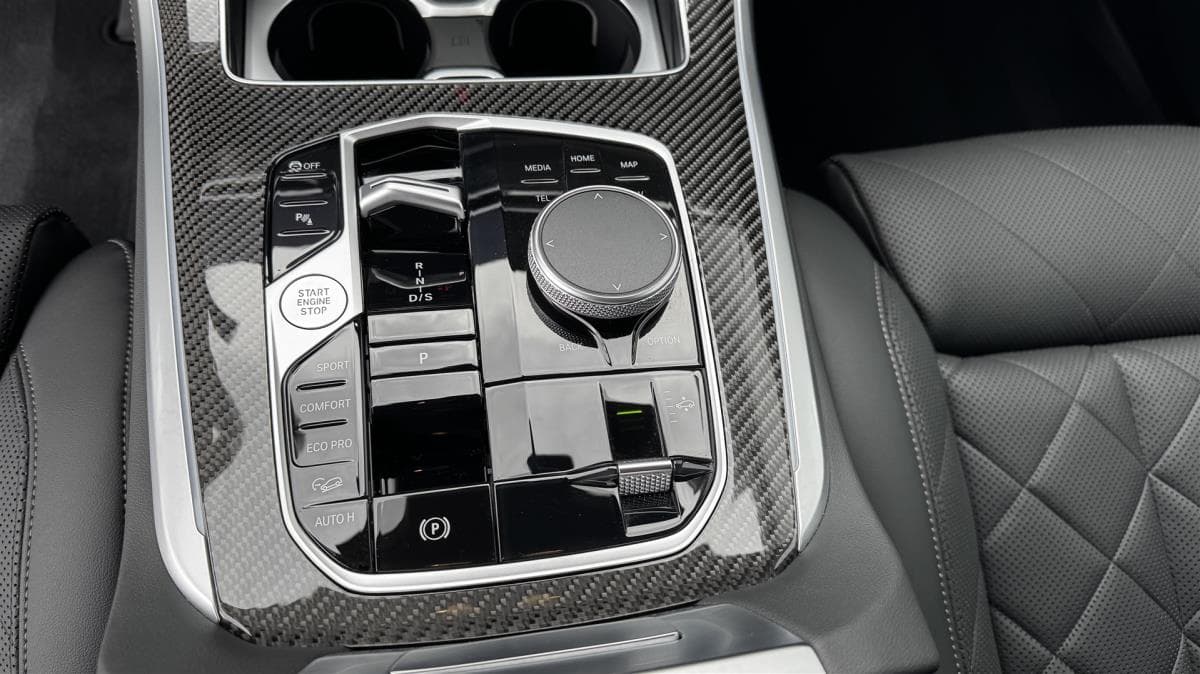 2025 BMW X5 - 11