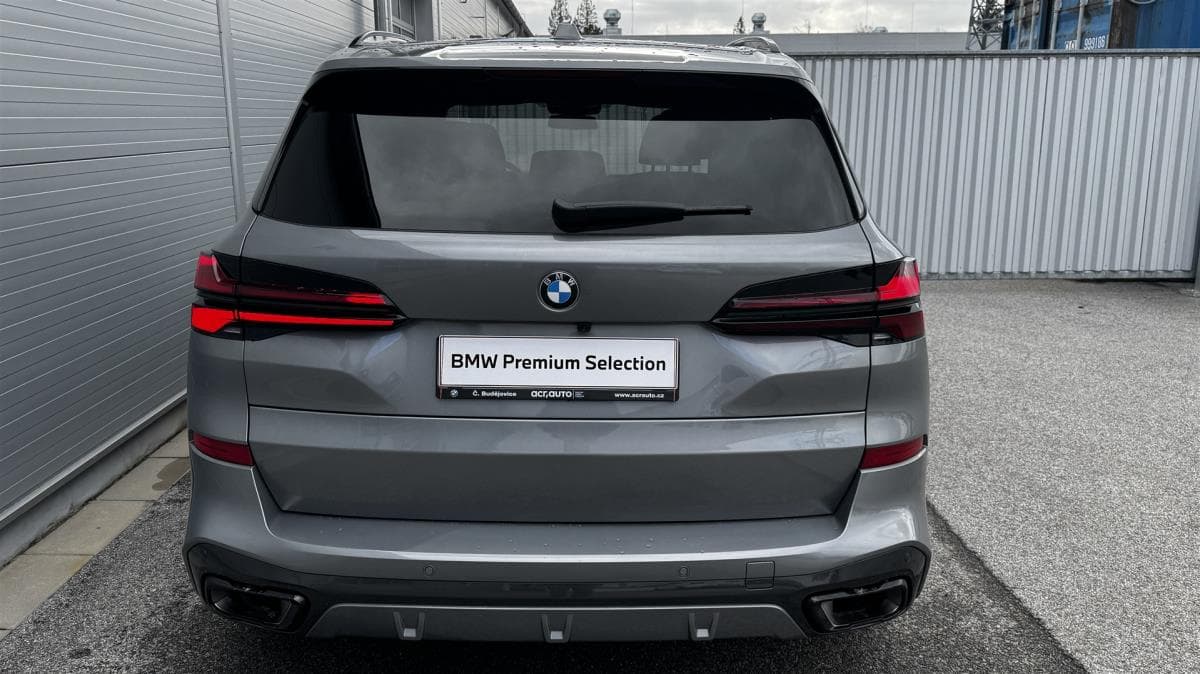 2025 BMW X5 - 8