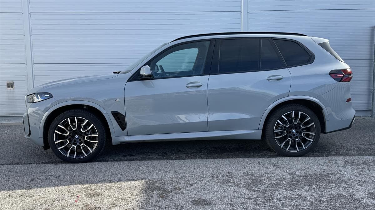2025 BMW X5 - 3