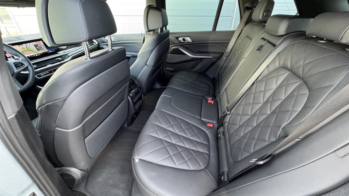 2025 BMW X5 - 9