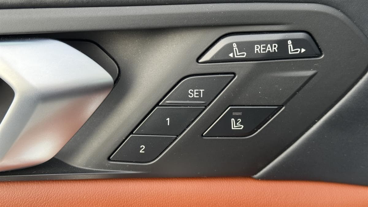 2021 BMW X7 - 12