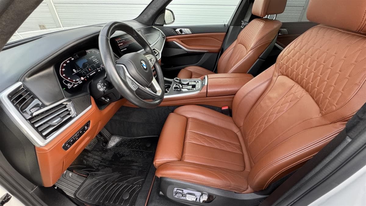 2021 BMW X7 - 4