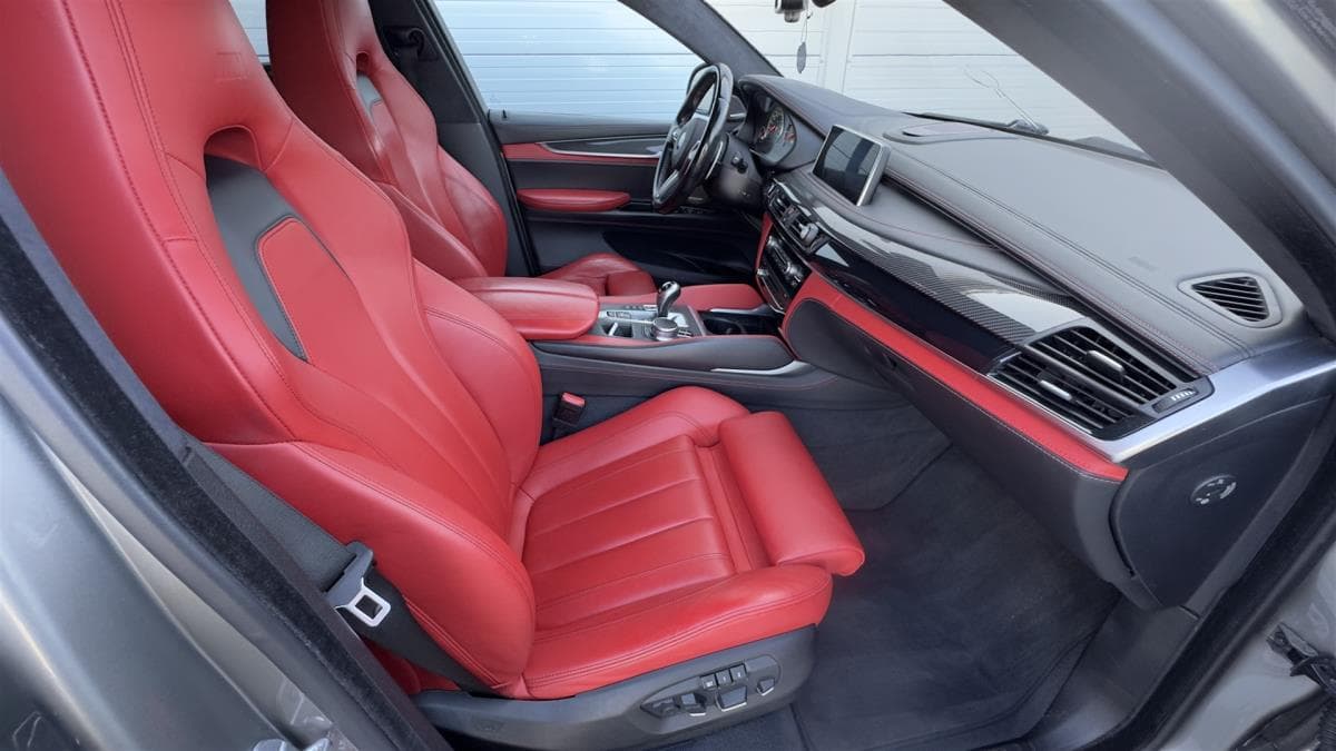 2017 BMW X6 - 11