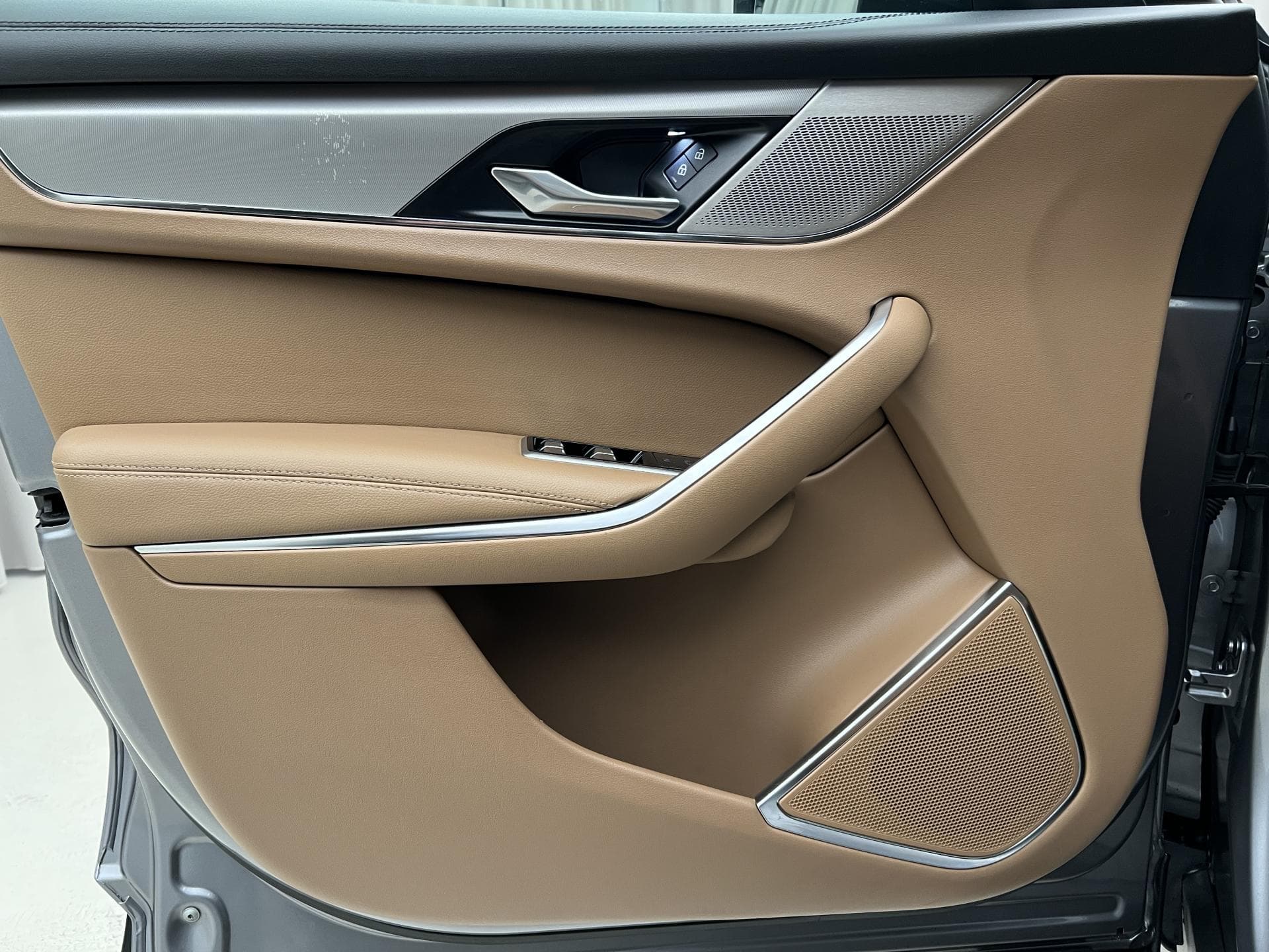 2021 Jaguar F-PACE - 7
