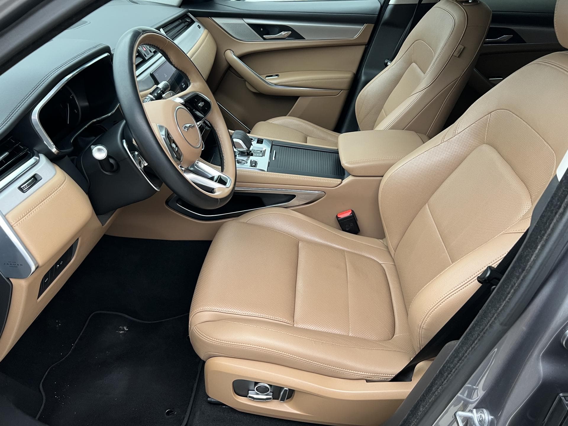 2021 Jaguar F-PACE - 3