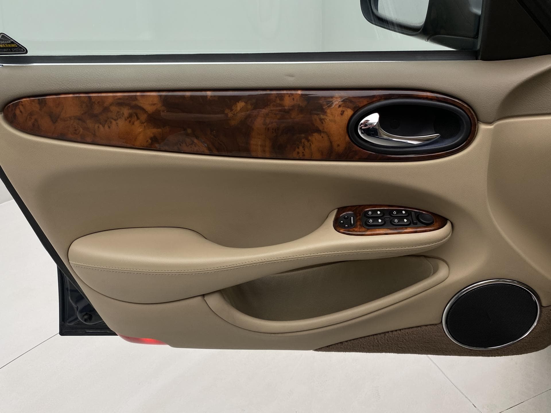 2001 Jaguar XJ - 7