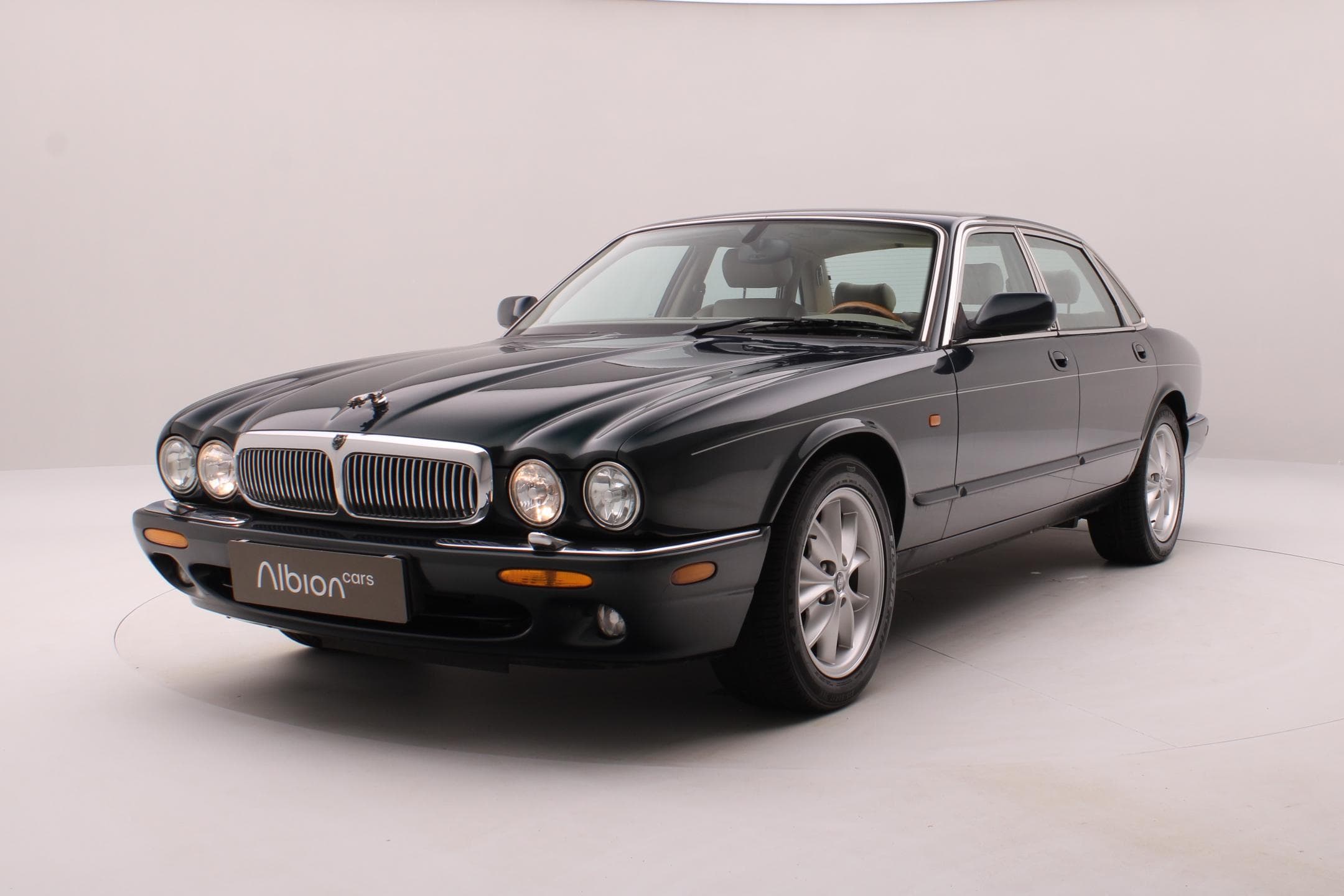 2001 Jaguar XJ