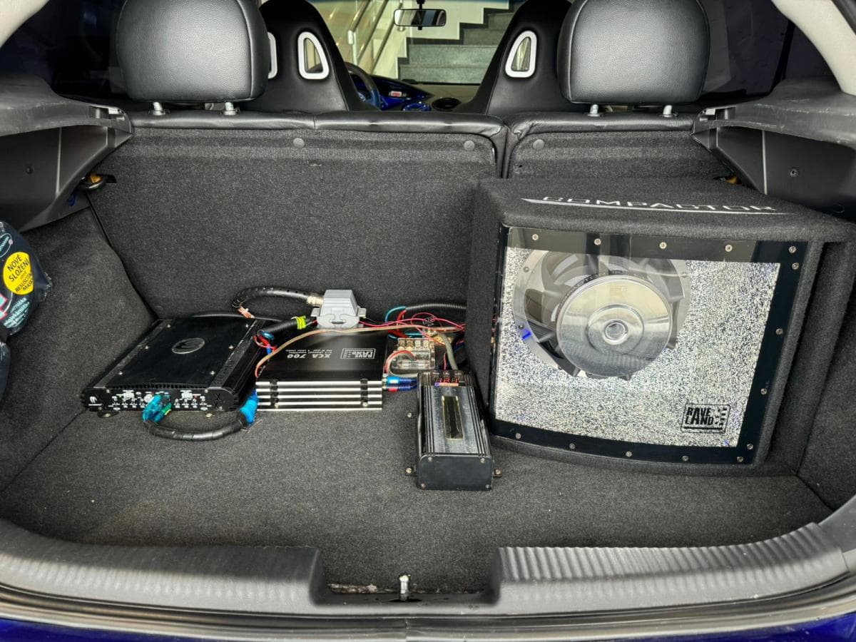 Ford FOCUS - 12