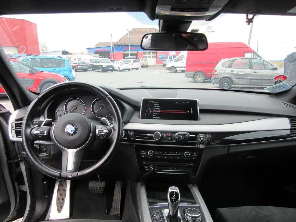 2015 BMW X5 - 12