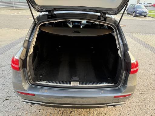 Mercedes-Benz E-Class - 10