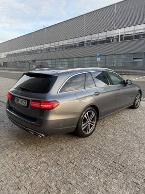 Mercedes-Benz E-Class - 4