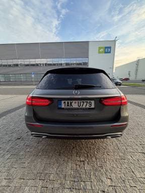 Mercedes-Benz E-Class - 5