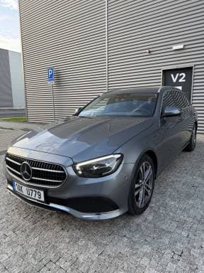 Mercedes-Benz E-Class - 8