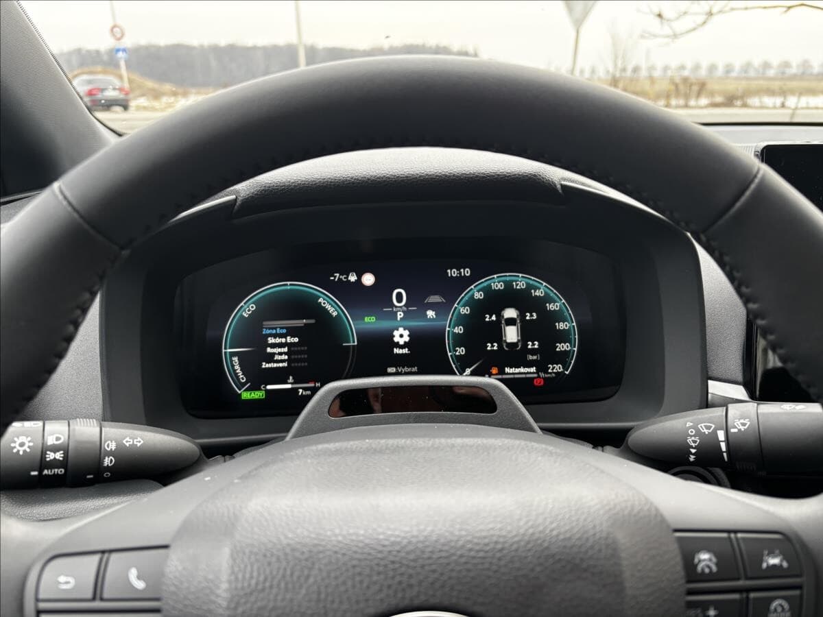 Toyota C-HR - 11