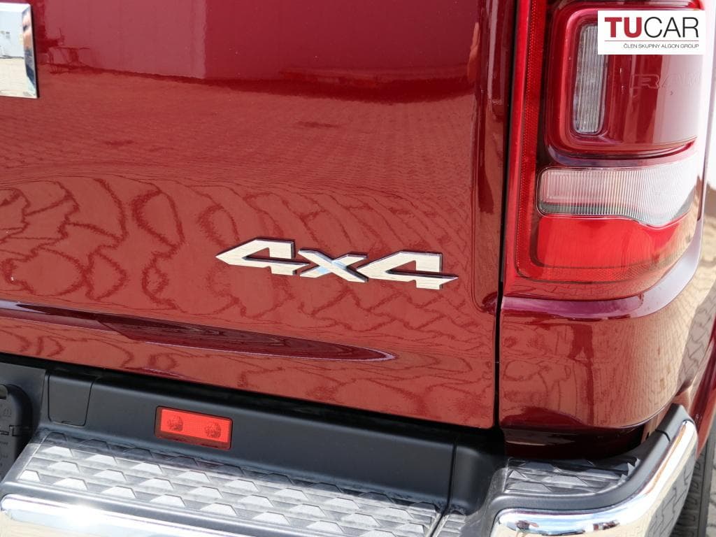 RAM 1500 - 12
