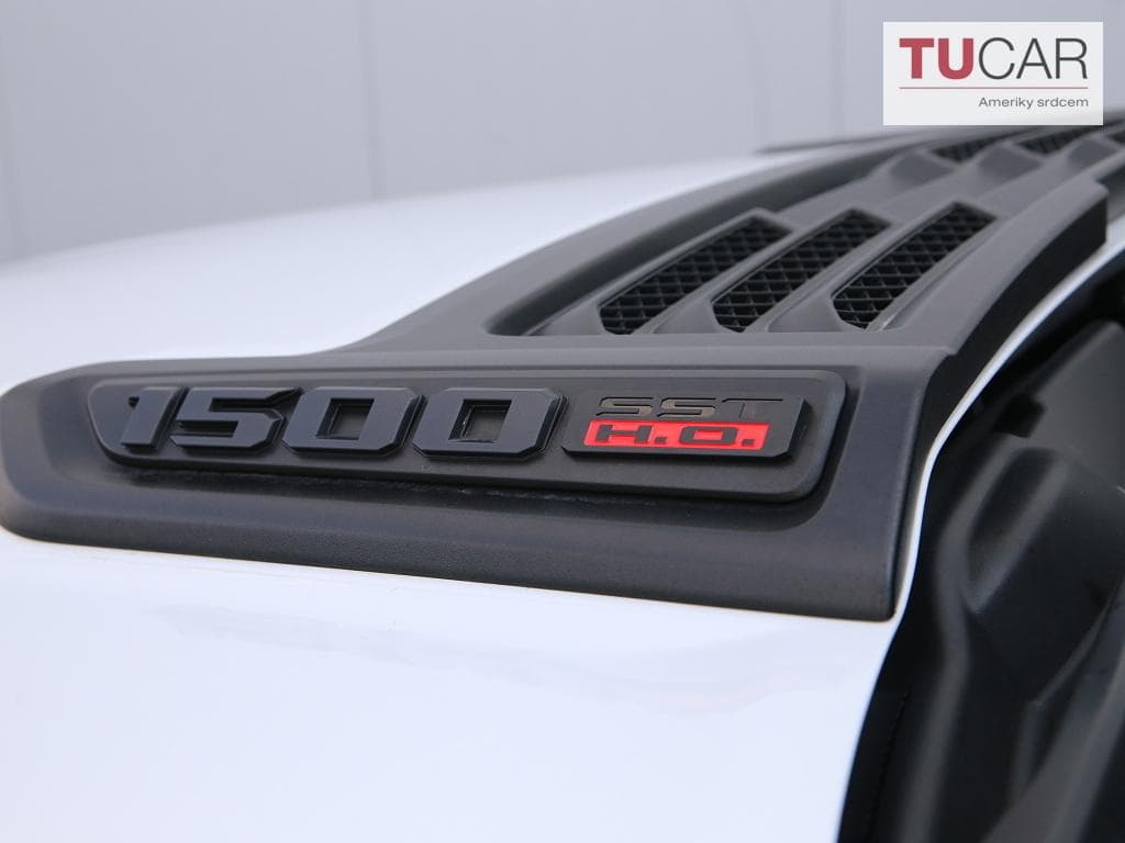 RAM 1500 - 12