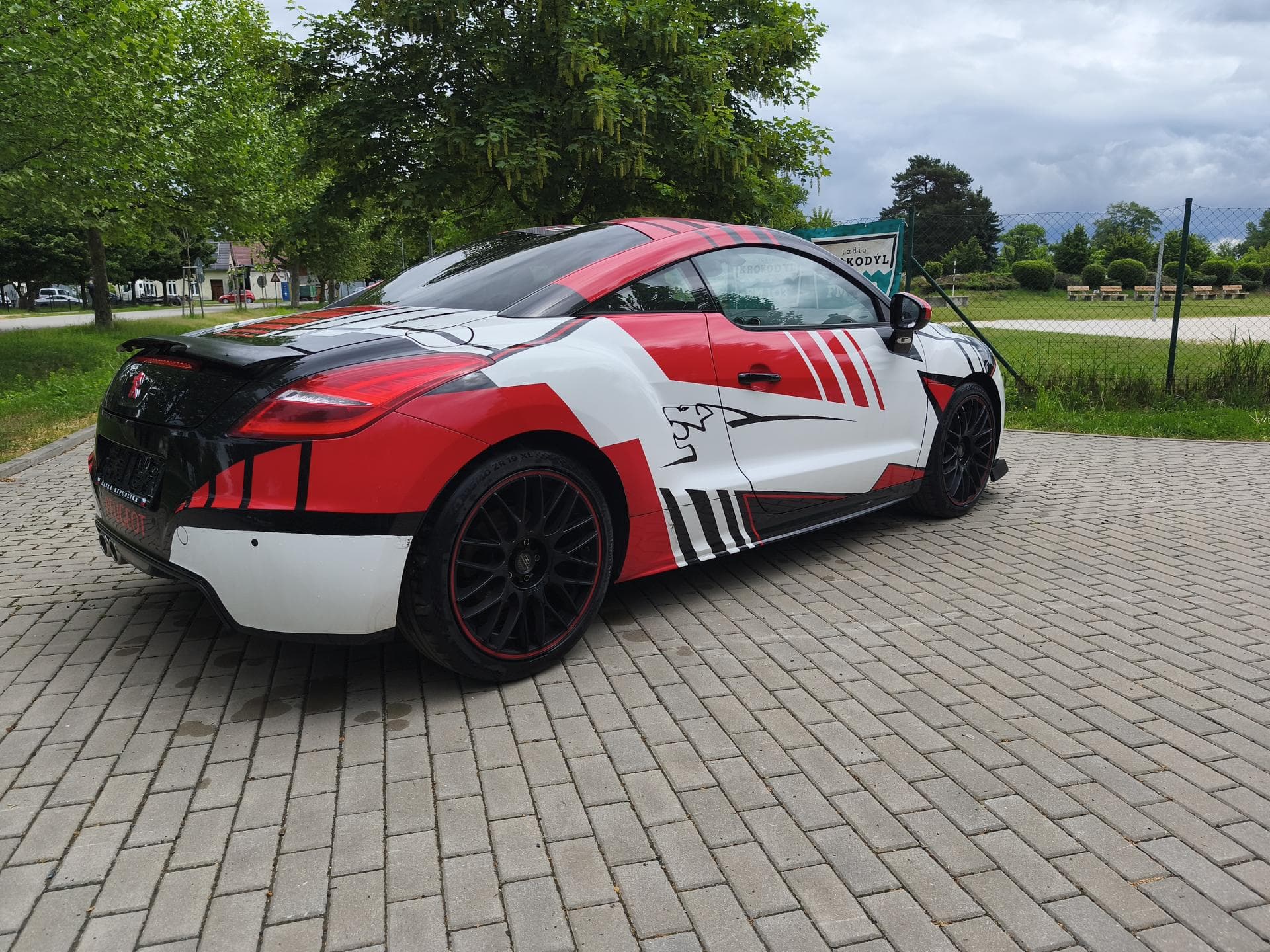 2011 Peugeot RCZ - 10